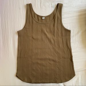 Uniqlo Tank